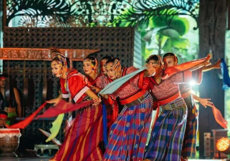 Manila Villa Escudero Private Day Tour with Lunch - FAQ