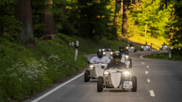 Mannheim: 1h Hot Rod Country Road Tour - Tips for Participants