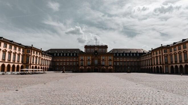 Mannheim: Private Architecture Tour With a Local Expert - Important Information