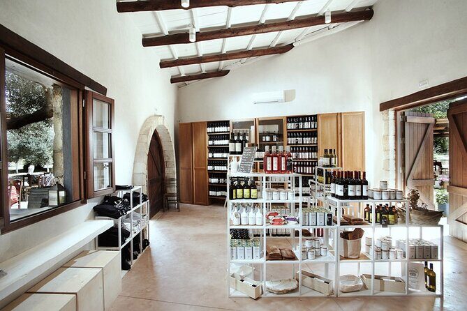 Manousakis Winery Shuttle Service Tour and Taste - Exploring the Manousakis Winery Shuttle Service Tour and Taste