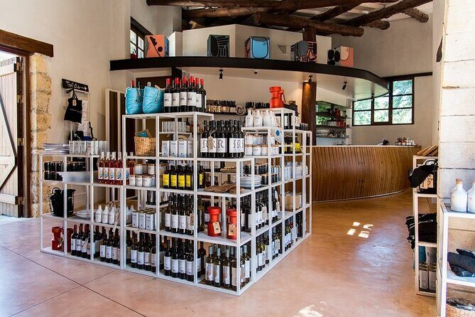 Manousakis Winery Shuttle Service Tour and Taste - Good To Know