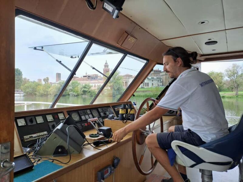 Mantua: Guided Panoramic Boat Tour "City, Lakes, and Natural Park" - Analyzing the Value