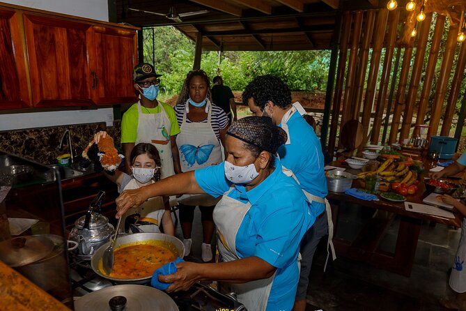 Manuel Antonio Local Cooking Class With Botanical Garden Tour - Pickup and Meeting Details