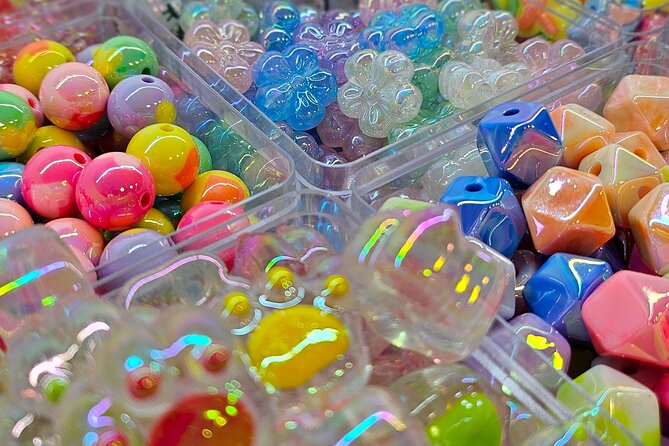 Manufacturing of Personalized Phone Clips or Bags in Paris - Frequently Asked Questions