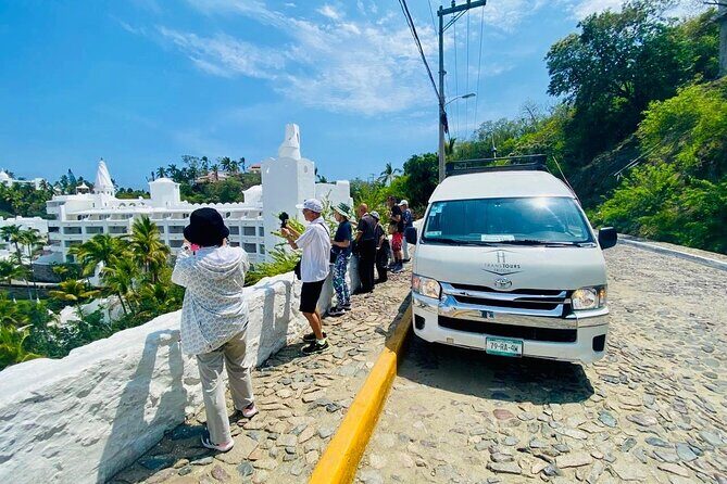 Manzanillo Tour with Transportation and Face-to-face Guide - Who Should Book This Tour?