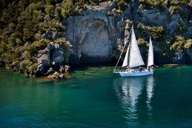 Maori Rock Carvings Eco Sailing Taupo - Reviews and Feedback