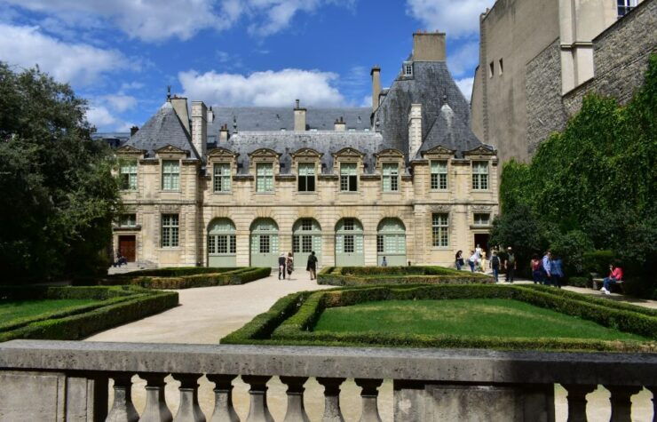Marais: Discover the Medieval Heart of Paris - Good To Know