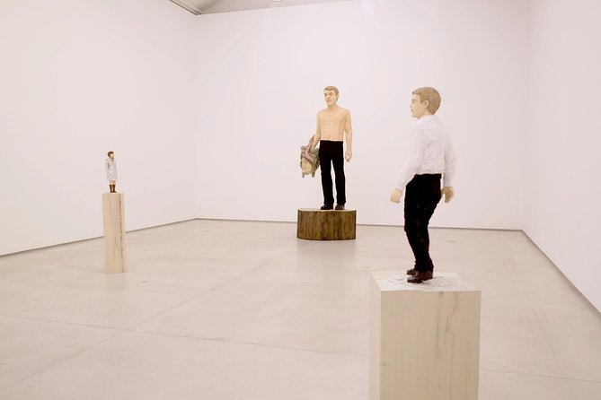 Marais Gallery Walk - Private Tour - Pickup and Meeting Point