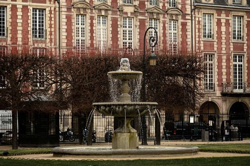 Marais: Intrigues of the French Kings Walking Tour - Exploring the Heart of Paris: The Marais District