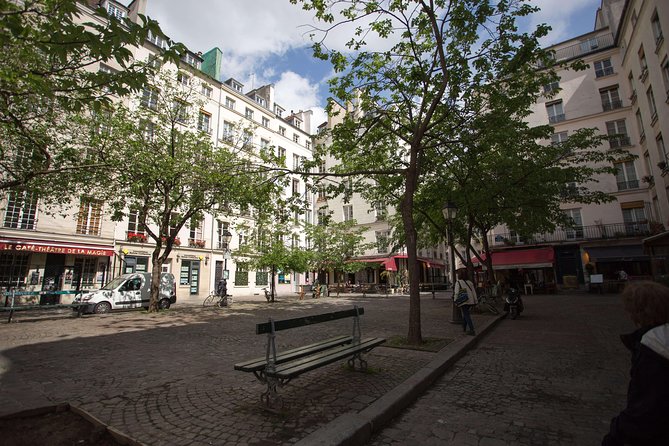 Marais Self-Guided Audio Tour: the Neighborhood That Has It All - Shopping and Dining Options in the Marais