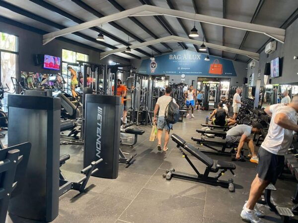 Marbella: Day Fitness Session / Premium Bootcamp With Personal Trainer - Modern Fitness Facilities