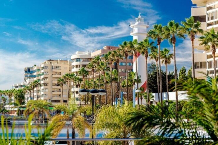 Marbella: Private Customizable Walking Tour With Guide - Experience Highlights