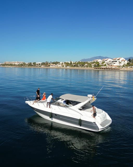 Marbella: Puerto Banús 2-Hour Dolphin Watching Cruise - Yacht and Amenities