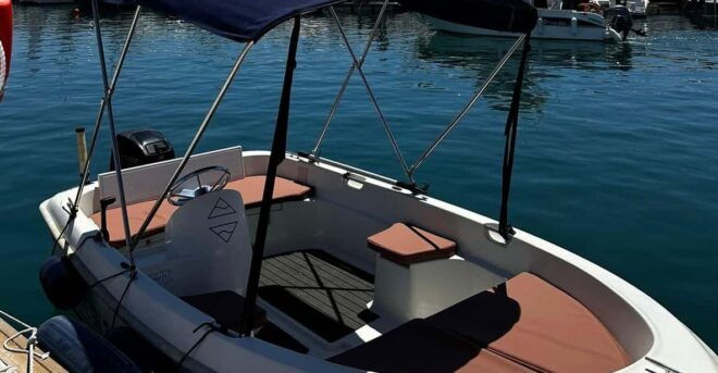 Marbella: Puerto Banús Boat Rental With No License Needed - Experience Highlights