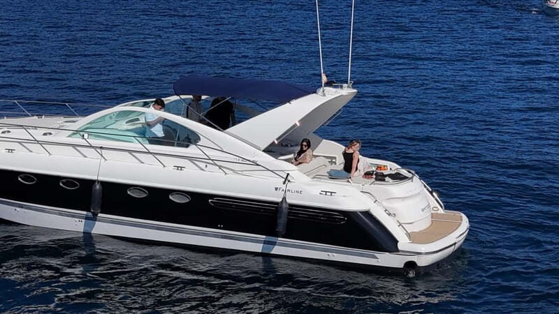 Marbella: shared cruise 2-4 hours on luxury yacht Targa 37 or Targa 48 - Frequently Asked Questions