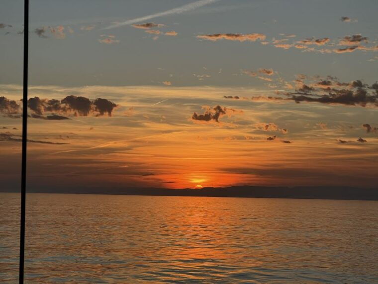 Marbella: Sunset Sailing Trip With Drinks and Snacks - Beverage and Snack Offerings