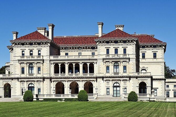 Marble House,The Breakers&Downtown Newport 1-Day Tour - An In-Depth Look at the Tour