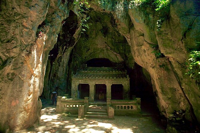 Marble Mountains and Hoi An Group Tour - Selecting Date and Travelers