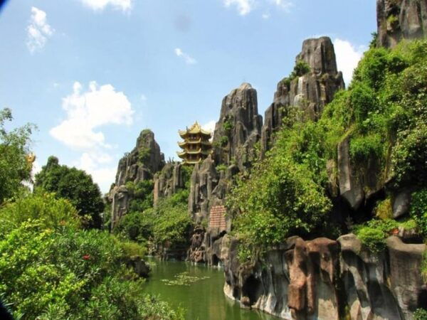 MARBLE MOUNTAINS MONKEY MOUNTAIN AM PHU CAVE MORNING TOUR - Tour Pricing