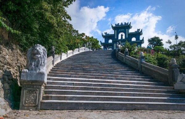 Marble Mountains-Monkey Mountain-Da Nang By Night and Cruise - Local Cuisine Experience