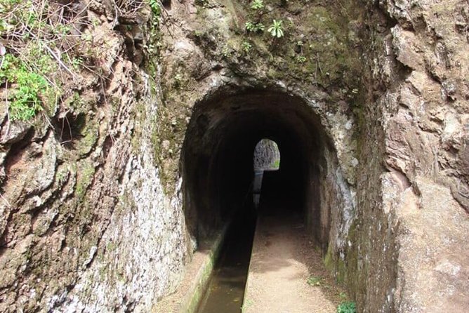 Marches To Vale Das Mimosas - Inclusions and Pickup Points
