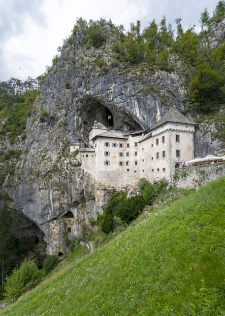 Maribor: Postojna Cave and Predjama Castle Day Private Tour - Discovering the Enchantments of Slovenia