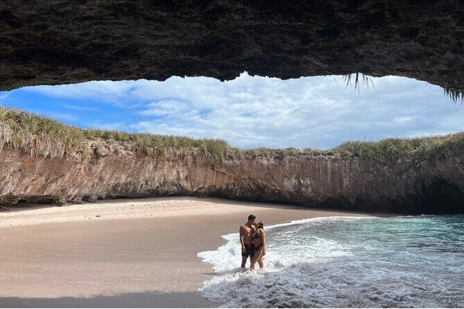 Marietas Islands PRIVATE for 2 px hidden beach 100% GUARANTEED - An In-Depth Look at the Marietas Islands Private Tour