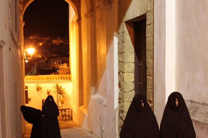 Marimantas. Private Guided and Sung Tour. Vejer of Legends. - Tour Description