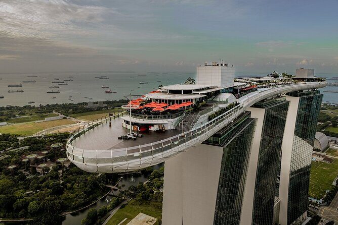 Marina Bay Sand Observatory and Singapore Skyline History Tour - What to Expect From the Experience