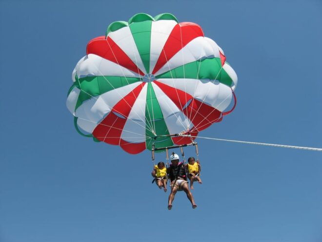 Marina Di Pisticci: Magna Graecia Tour Featuring Parasailing - Highlights and Activities