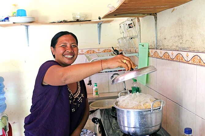 Market Tour and Cooking Class in Bali With a Local - Experience Highlights
