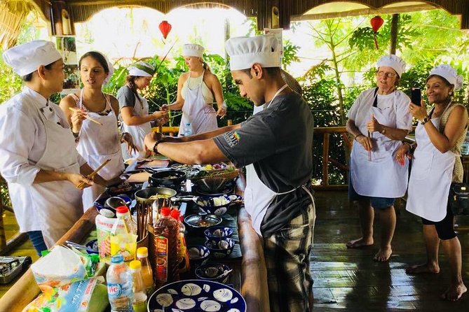 Market Tour , Basket Boat and Cooking Class Hoi An - Cooking Class Experience