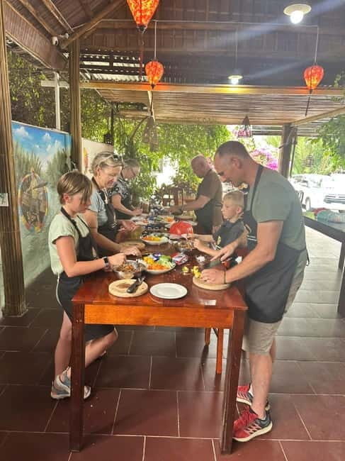 Market Tour, Basket Boat Ride & Cooking Class by Hangcoconut - Good To Know