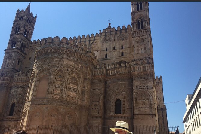 Markets and Monuments: Walking Tour in the Center of Palermo - Landmarks and Monuments Included