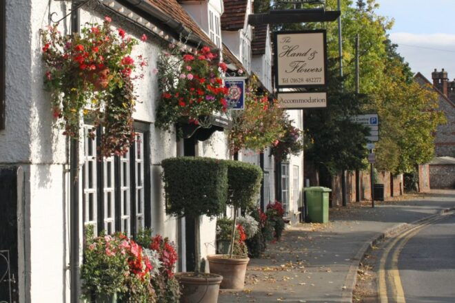 Marlow: Quirky Self-Guided Smartphone Heritage Walks - Marlows Famous Rower