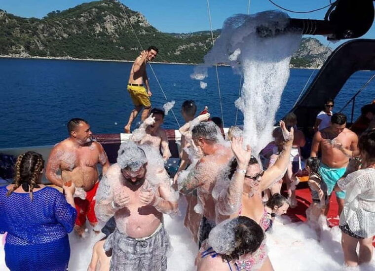 Marmaris: Pirate Cruise, Lunch, Soft Drinks, and Foam Party - Who Is This Tour Best For?