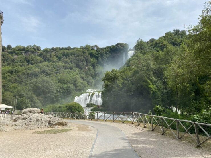 Marmore Falls: Guided Walking Tour With Lunch - Good To Know
