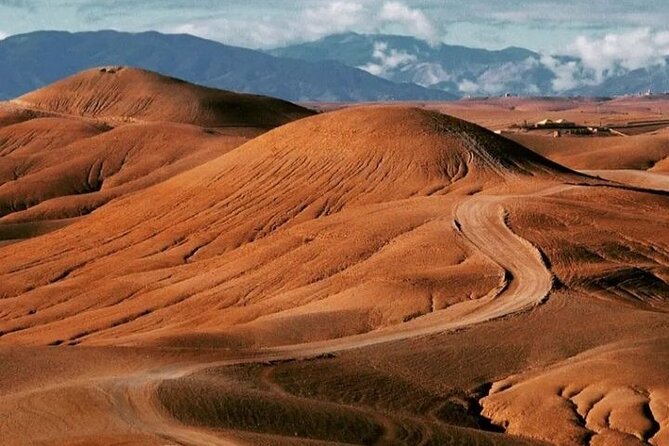 Marrakech: Agafay Desert, Sunset Camle Ride, Dinner & Show - Meeting and End Point