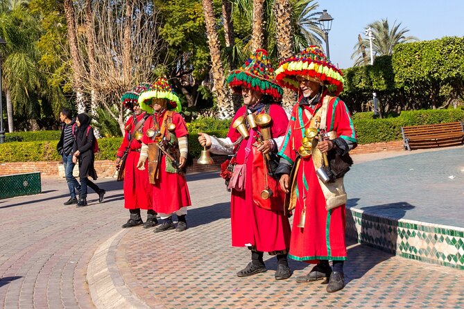 Marrakech: Bahia Palace, Saadian Tomb, and Medina Tour - Half Day - Whats Included