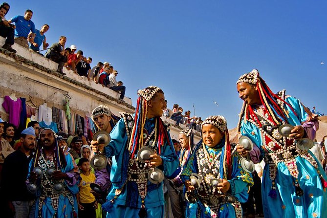 Marrakech City Walls & Medina & Kasbah - Caleche by Night- - Tour Logistics