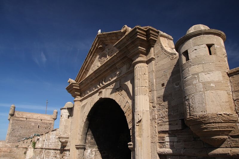 Marrakech Essaouira UNESCO Site Full-Day Tour - Walking the Sqala and old city walls