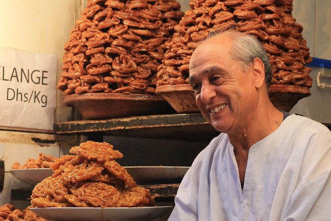 Marrakech Evening Bike Tour With Tastings and Tangia Dinner - Itinerary