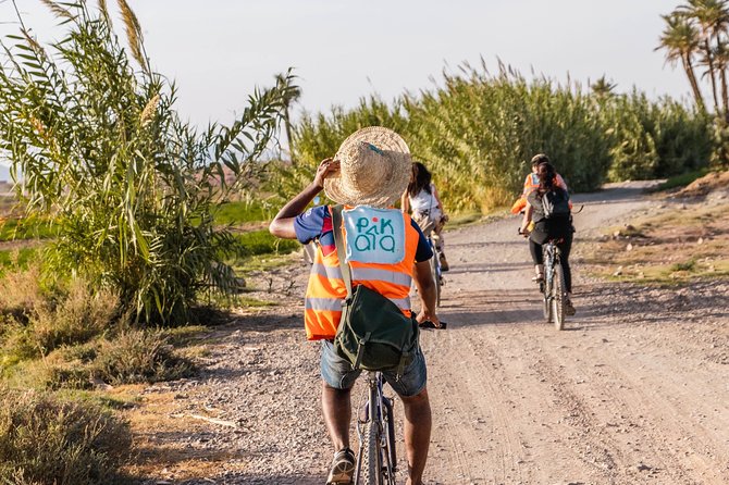 Marrakech Palm Grove Cycling, Local Community & Picnic Tour - Indulging in a Picnic Experience