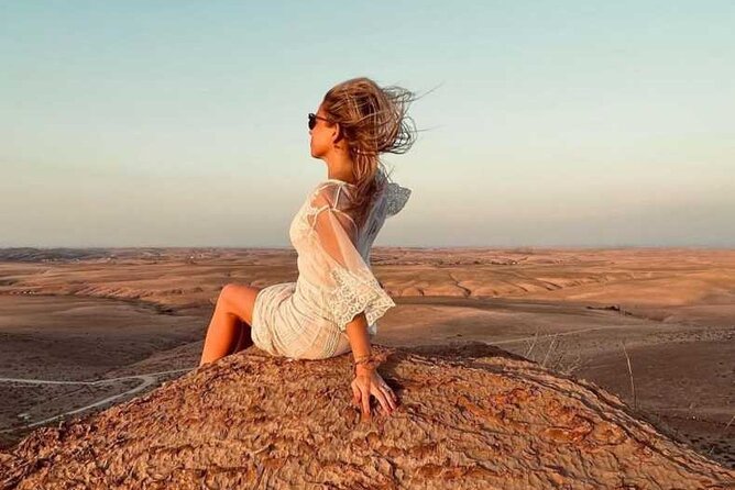 Marrakesh: Agafay Desert Sunset Dinner With a Show and Transfers - Meeting Options