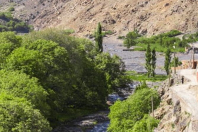 Marrakesh:Atlas, Waterfalls,Berber Villages, Agafay Desert - Meeting and Pickup Information
