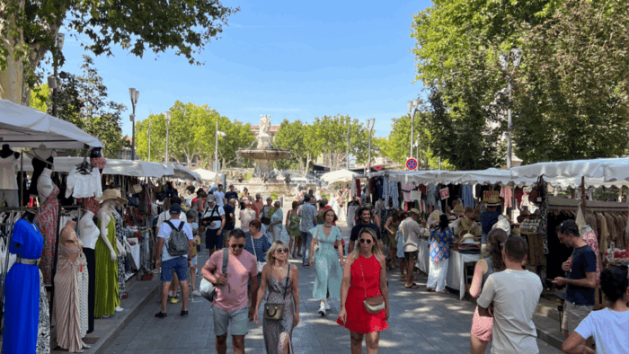 Marseille and Aix-En-Provence: Culture, History and Art of Living - The Historical Significance of Paroisse Cathédrale Saint Sauveur