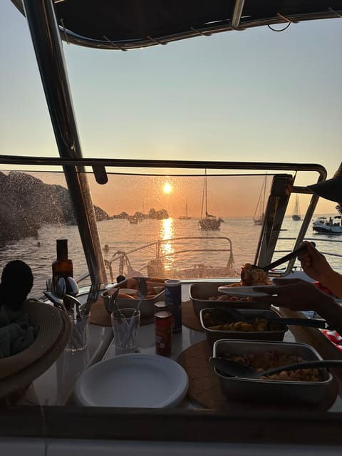 Marseille: Aperitif by Boat From the Old Port - Good To Know