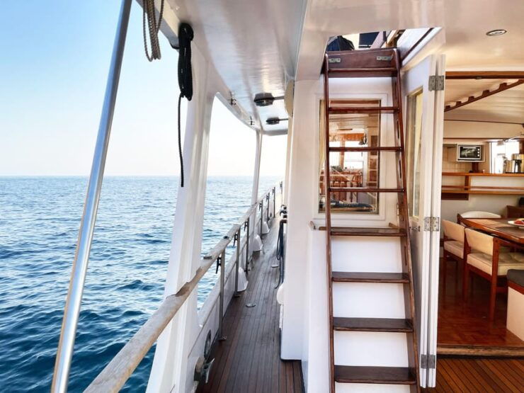 Marseille: Boat Rental for a Day Visiting Frioul Islands - Booking Your Adventure