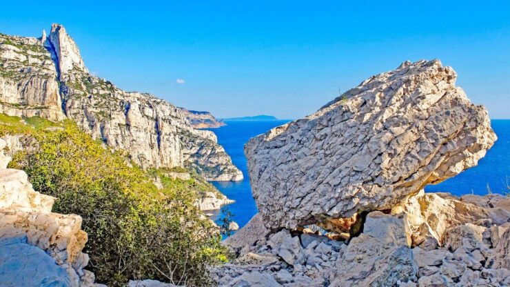 Marseille: Calanques National Park Guided Hike With Picnic - Experience