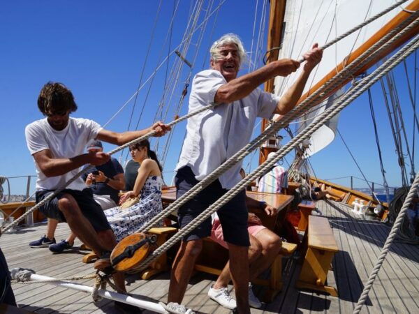 Marseille: Calanques Sailing Day Trip With Lunch and Wine - Inclusions and Booking Information